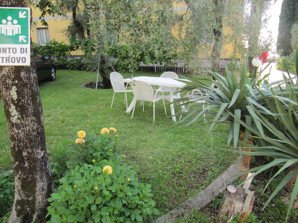 Hotel Carlo Brenzone Extérieur photo