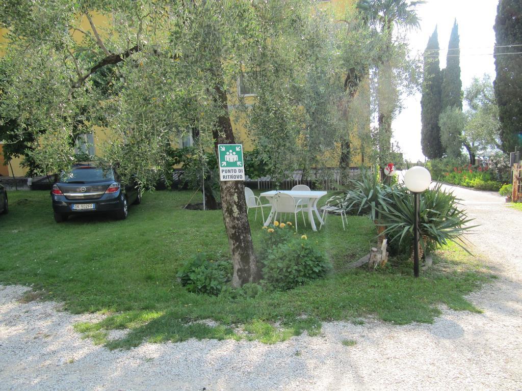 Hotel Carlo Brenzone Extérieur photo