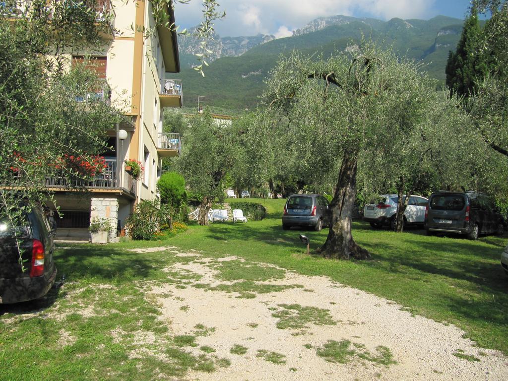 Hotel Carlo Brenzone Extérieur photo
