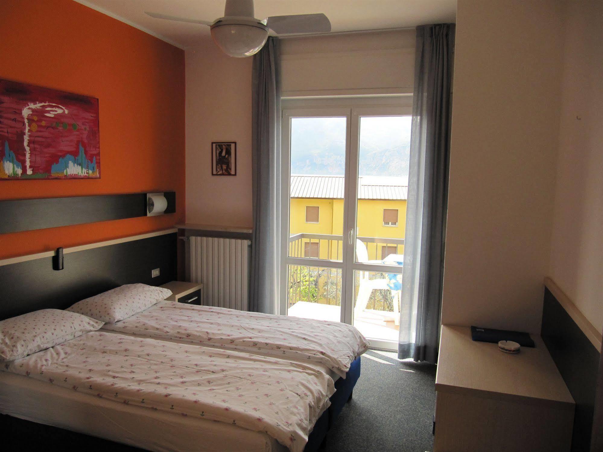 Hotel Carlo Brenzone Extérieur photo